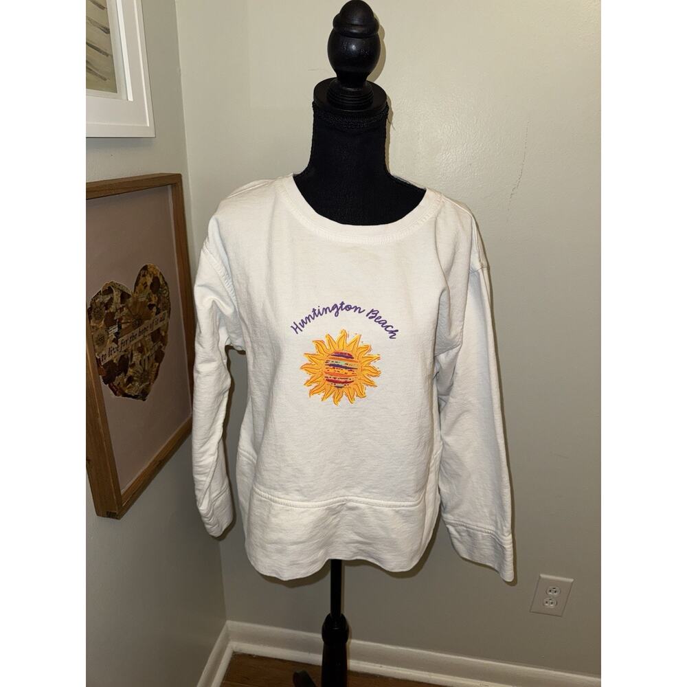 Huntington Beach White Vintage Crewneck Sweatshirt Boxy Cropped Medium White